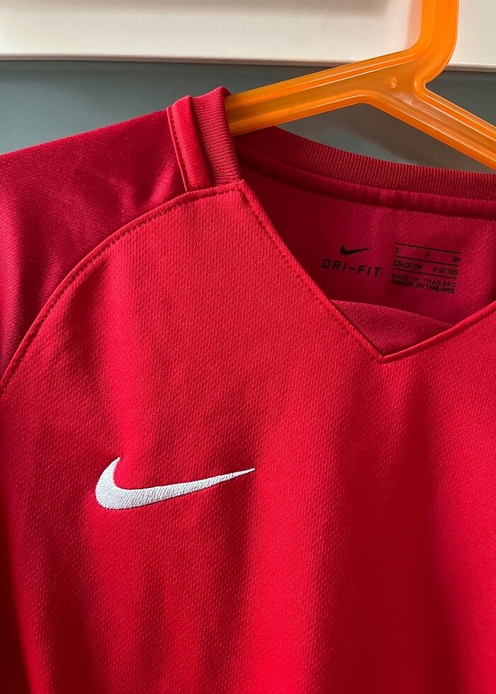 Orjinal Nike erkek çocuk performans ürünü - Görsel 3