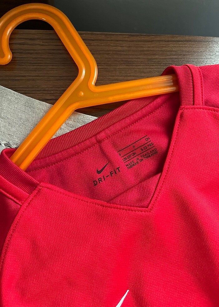 Orjinal Nike erkek çocuk performans ürünü - Görsel 4