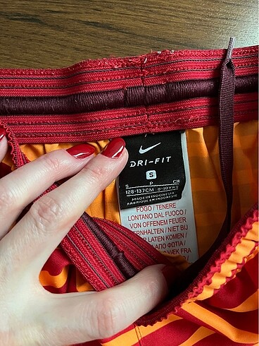 Orjinal Nike Erkek çocuk şort
 - Görsel 8