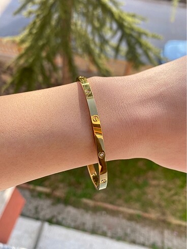 Beden Kadın Cartier Çelik Taşlı Kelepçe