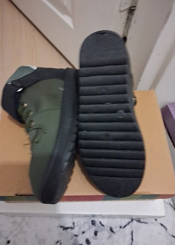 Erkek Çocuk Yeşil Bot - Görsel 4