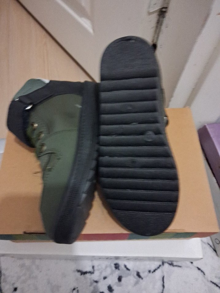 Erkek Çocuk Yeşil Bot - Görsel 4