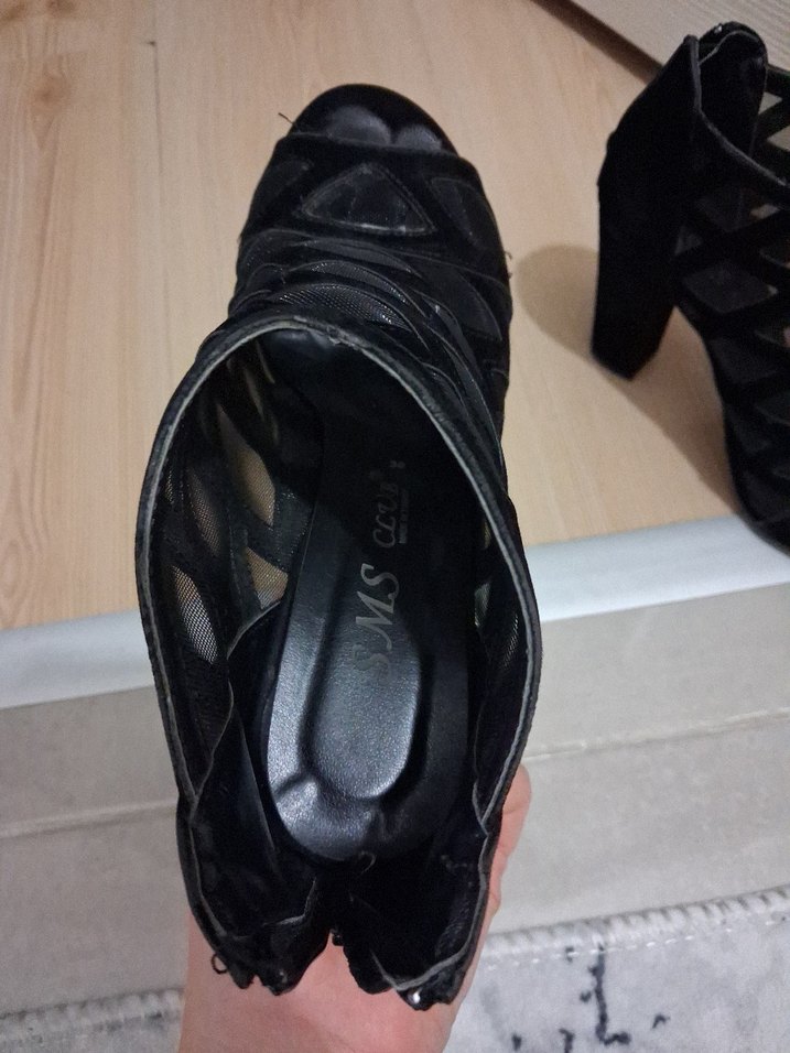 Kemerli Siyah Yılan Desenli Kadın Topuklu Ayakkabı - Görsel 4