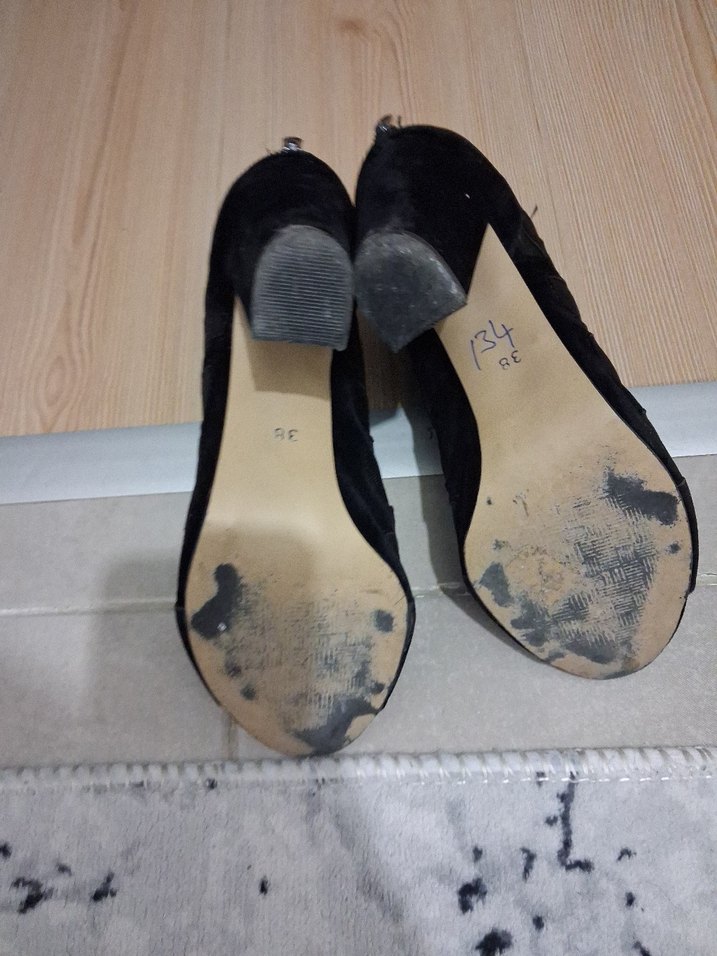 Kemerli Siyah Yılan Desenli Kadın Topuklu Ayakkabı - Görsel 3