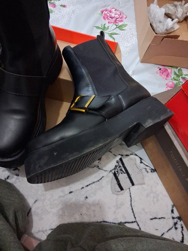 Kadın Bot - Görsel 2