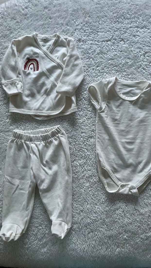 Az Kullanılmış 0-3 Ay Bebek Kıyafet Seti - Görsel 4