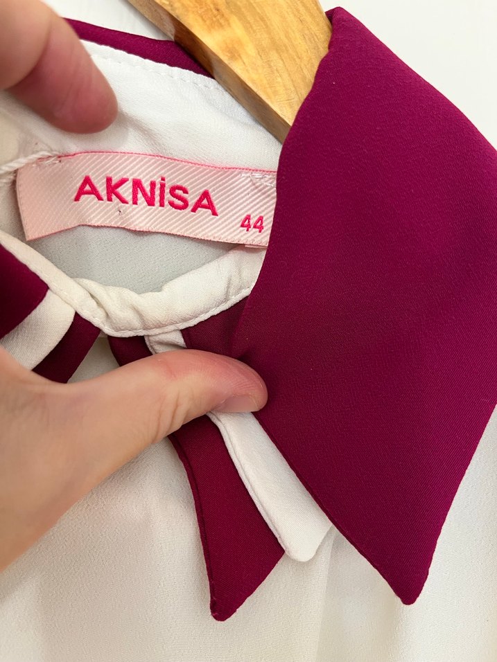 Bordo Yakalı Beyaz Kadın Gömlek - Görsel 3