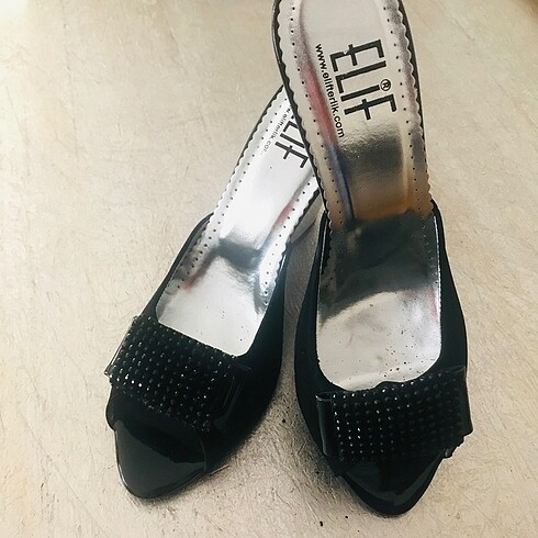 ELİF TERLİK