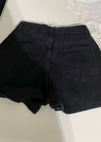 Trendyol & Milla Siyah Düğmeli Mini Kadın Denim Şort