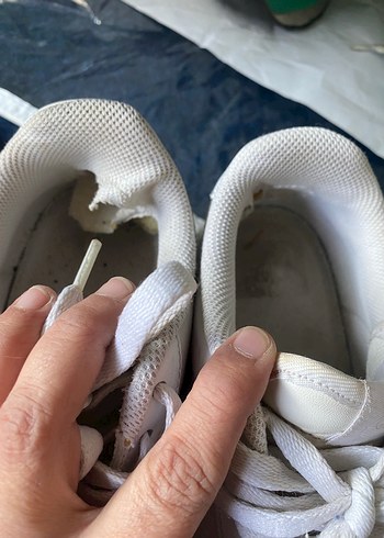 Nike Beyaz Bağcıklı Kadın Spor Ayakkabısı
