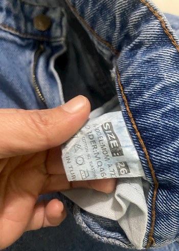 Kadın Mavi ve Siyah Salaş Denim Pantolon - Görsel 3