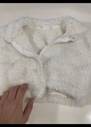 ÇocukBeyaz Kısa Peluş Takım - Görsel 3