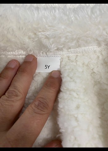 ÇocukBeyaz Kısa Peluş Takım - Görsel 5