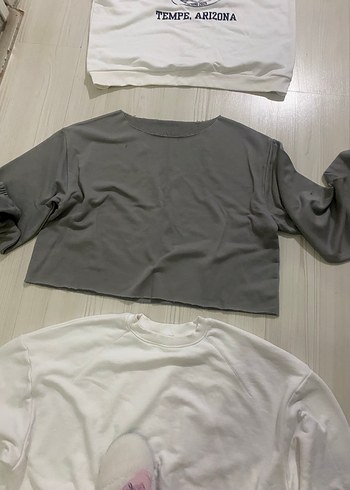 Beyaz Baskılı, Gri ve Beyaz Kadın Sweatshirt Seti - Görsel 3