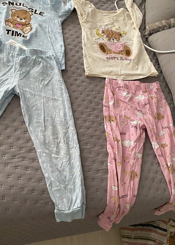 5 Yaş Beden beyaz Renk Kız Çocuk Kiraz Desenli Pamuklu Pijama Takımı