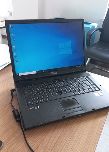 Fujitsu siemens laptop teklif yoktur son fiyat