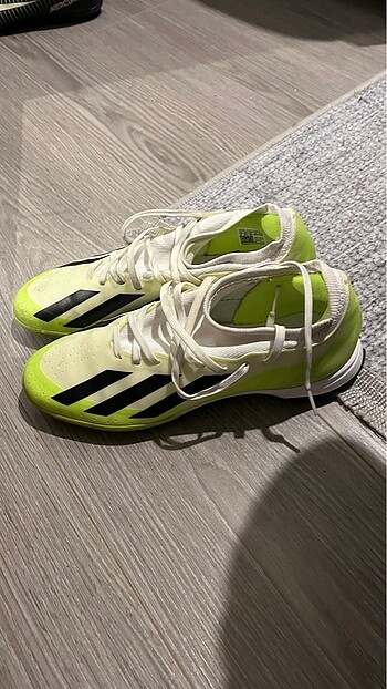 Adidas Halısaha ayakkabısı