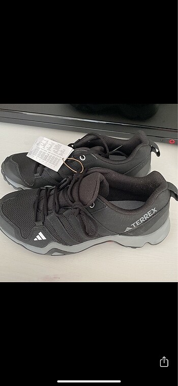 36 Beden siyah Renk Adidas Terrex 36 numara etiketli