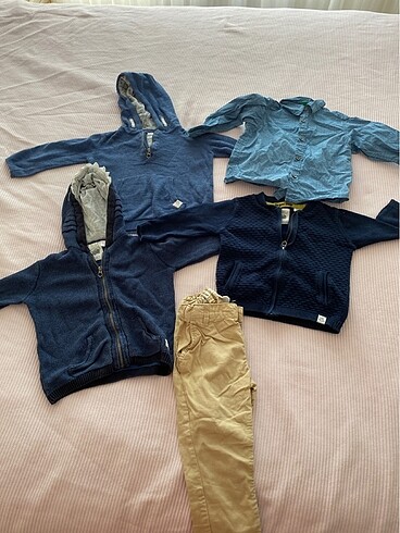 Üç zara bir benetton bir hm marka temiz bebek kıyafeti