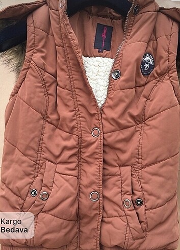 Şişme kapşonlu ici yunlu kadın yeleği - Görsel 4