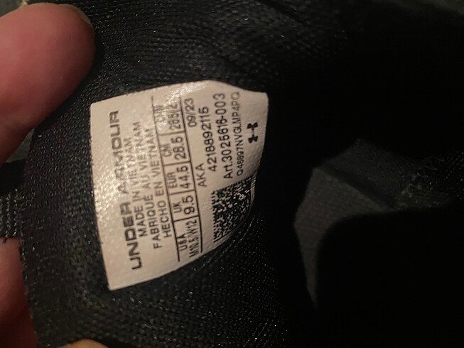 45 Beden siyah Renk Orijinal Under Armour 44,5 no deri basketbol ayakkabısı