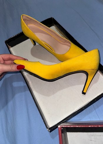 36 Beden Sarı Minimalist Stiletto Kadın Ayakkabı