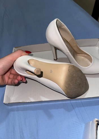 Zara Beyaz Stiletto Topuklu Kadın Ayakkabı