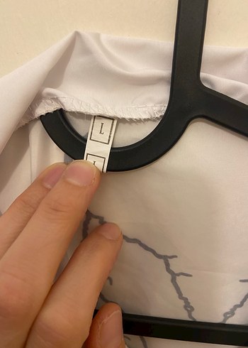 Beyaz Parlak Uzun Kollu Fermuarlı Ceket - Görsel 3