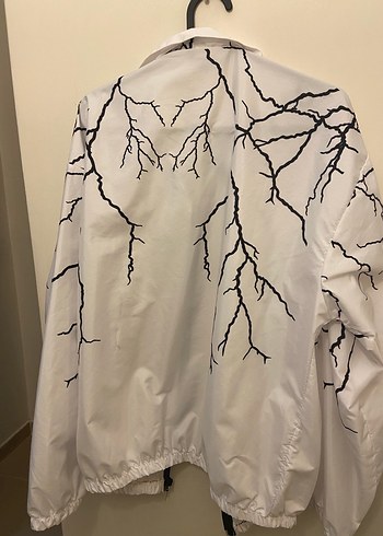 Beyaz Parlak Uzun Kollu Fermuarlı Ceket - Görsel 2