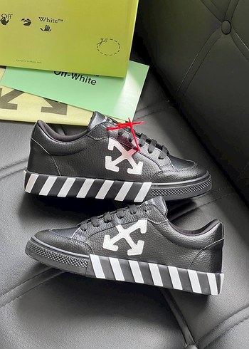 Off white Erkek Siyah Beyaz Çizgili Spor Ayakkabı
