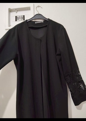 Dantel Detaylı Siyah Uzun Kollu Uzun Elbise - Görsel 3