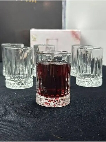 kahve yanı bardak
