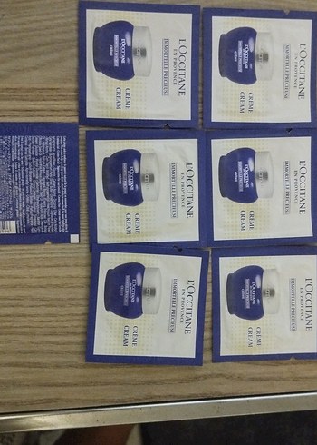 Beden L'Occitane Immortelle Precious Nemlendirici Krem