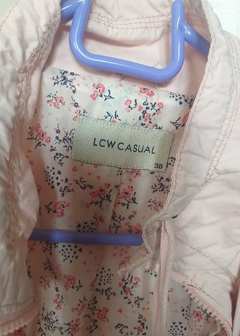 LC Waikiki Pembe Düğmeli Ceket