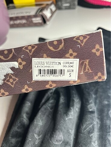 Louis Vuitton LOUIS VUITTON KADİFE TAYT