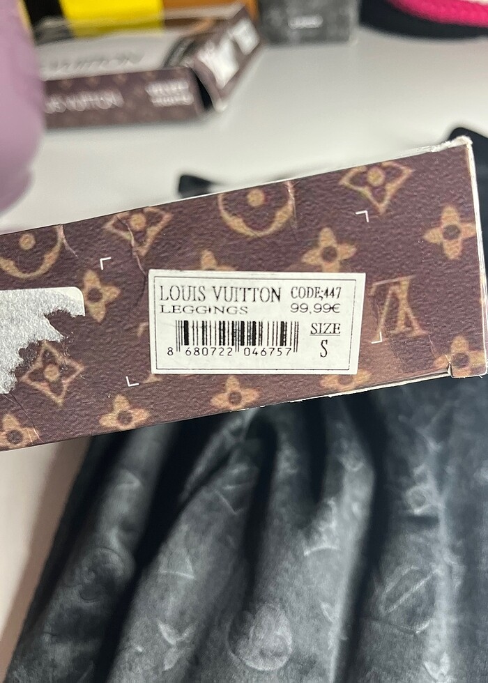 LOUIS VUITTON KADİFE TAYT - Görsel 2