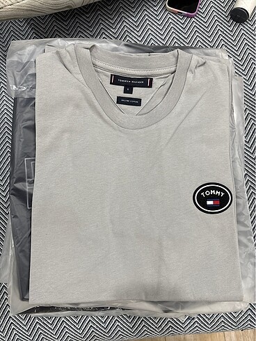 Tommy Hilfiger Erkek Gri T-Shirt