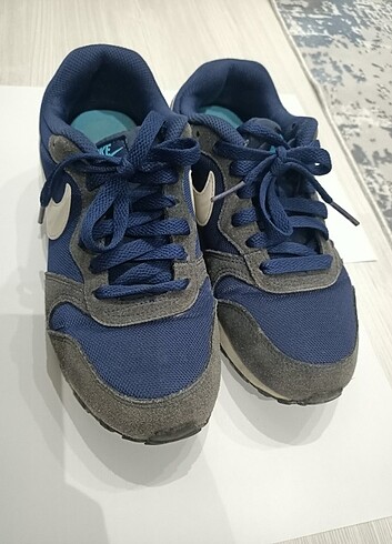 36,5 Beden lacivert Renk Nike kadın spor ayakkabı