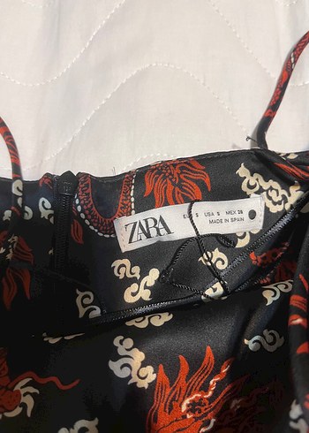 Zara Zara ejderha desenli saten elbise