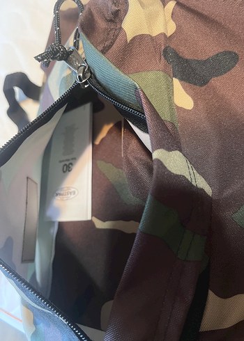 Beden kahverengi Renk Eastpak kamuflaj desenli sırt çantası