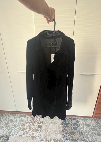 Zara siyah kadife elbise