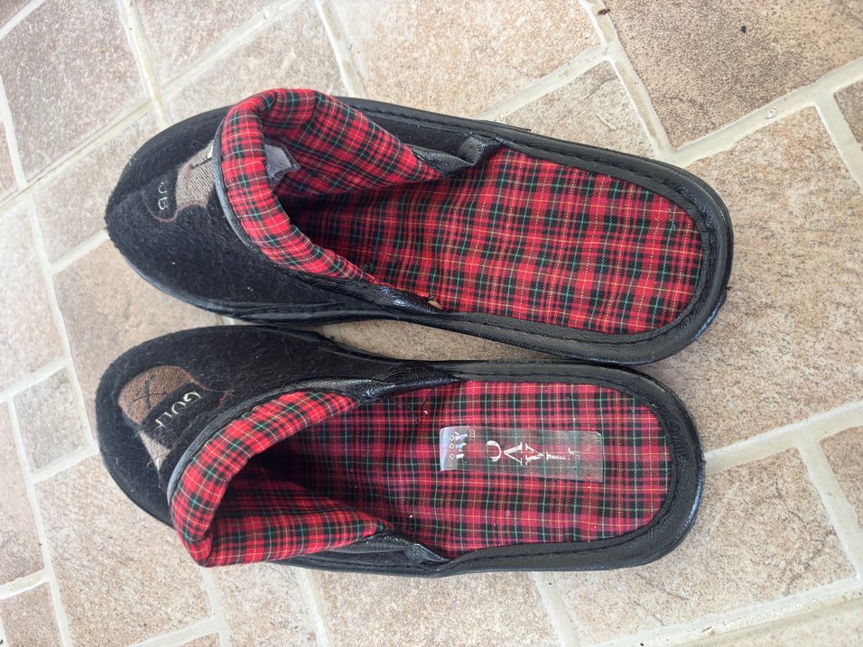 Siyah Erkek Ev Terliği - Görsel 2