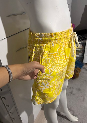 Renkli Sarı Bağcıklı Mini Şort ORJİNAL - Görsel 2