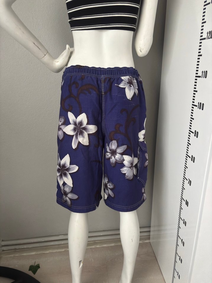 Orjinal çiçek desenli erkek deniz şortu - Görsel 2
