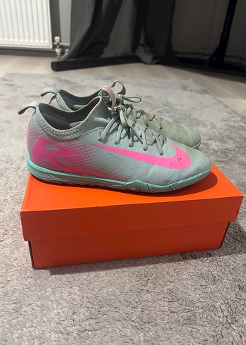 Orjinal nike halısaha ayakkabısı