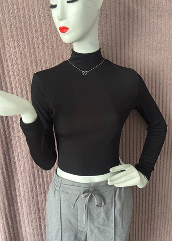 Orjinal bershka sırt dekolteli bluz