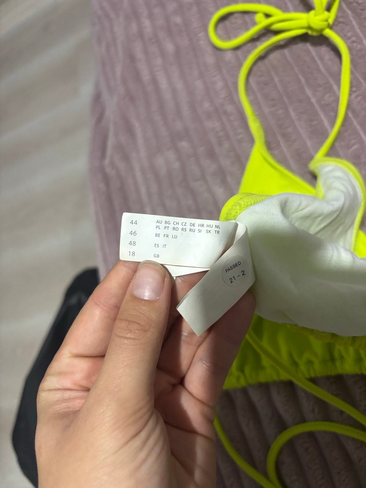 Fosforlu Sarı Mini İpli Bikini Üstü - Görsel 5