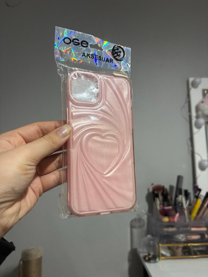 Parlak Pembe Kalp Desenli İphone 14/15Plus Kılıf - Görsel 3