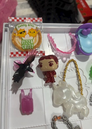 Çeşitli Küçük Oyuncak Aksesuarları - Görsel 3