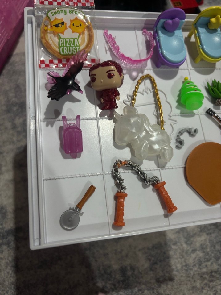 Çeşitli Küçük Oyuncak Aksesuarları - Görsel 2